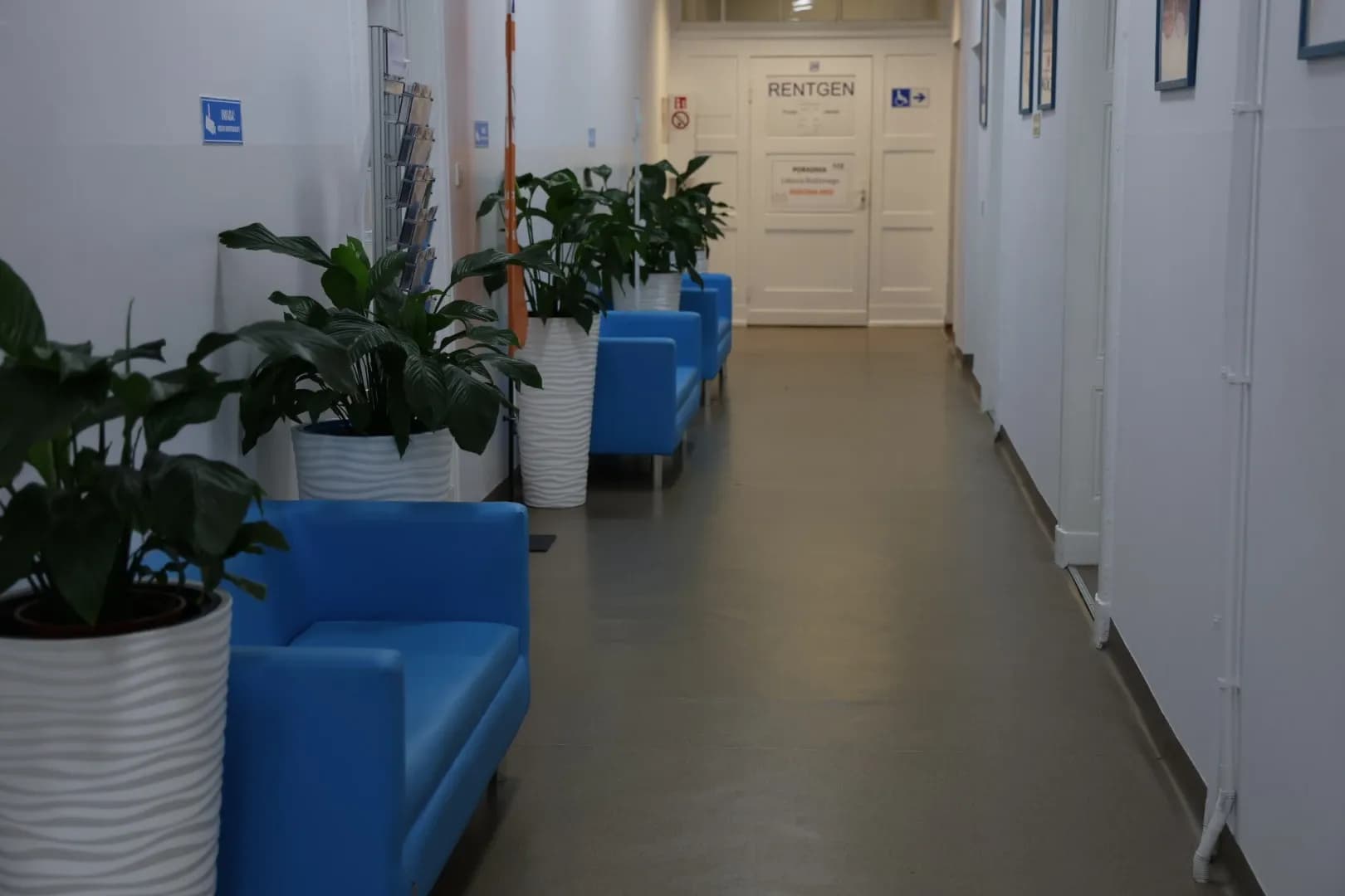 Рецепция медицинской клиники - 13