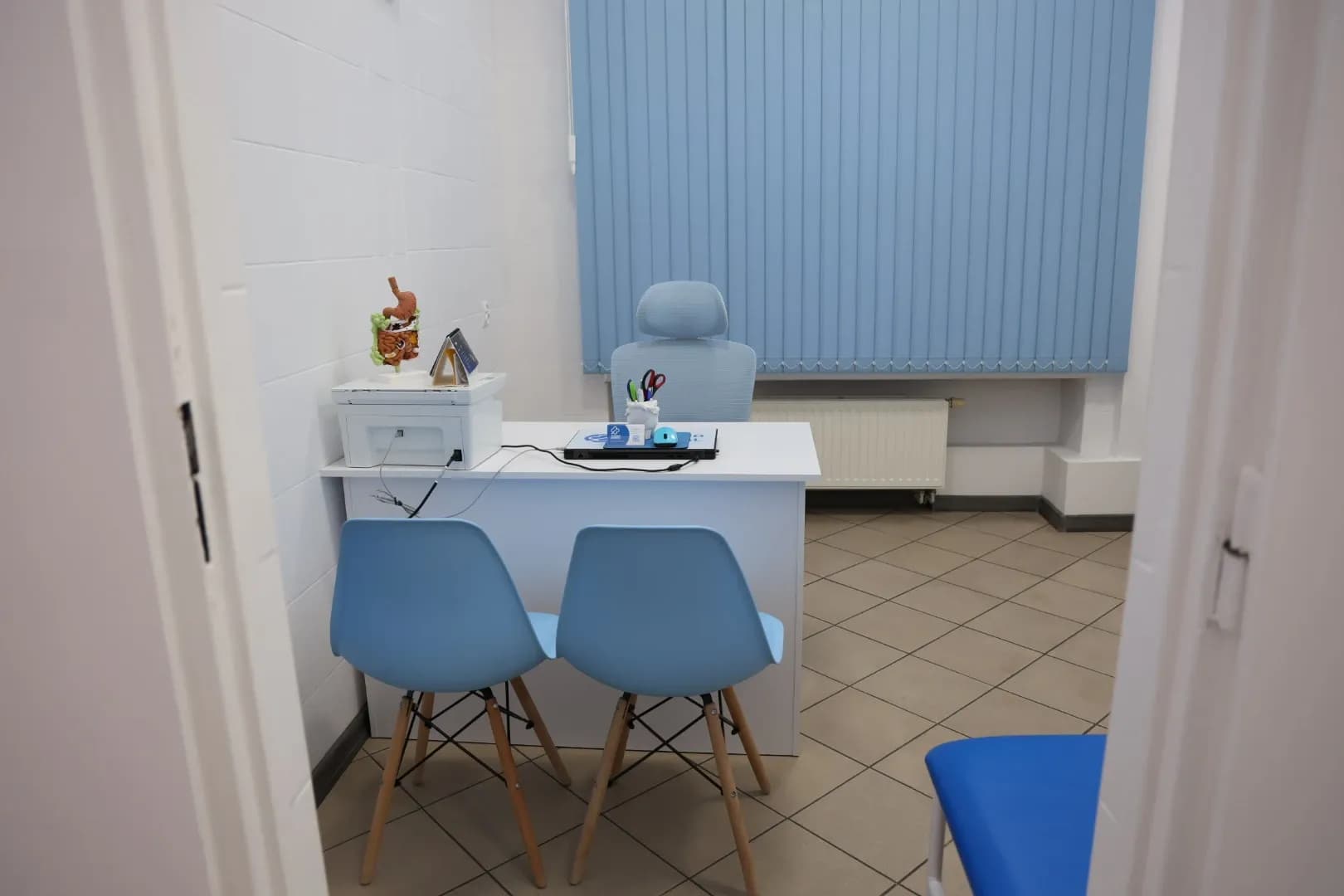 Медицинский кабинет гастроэнтеролога - 7